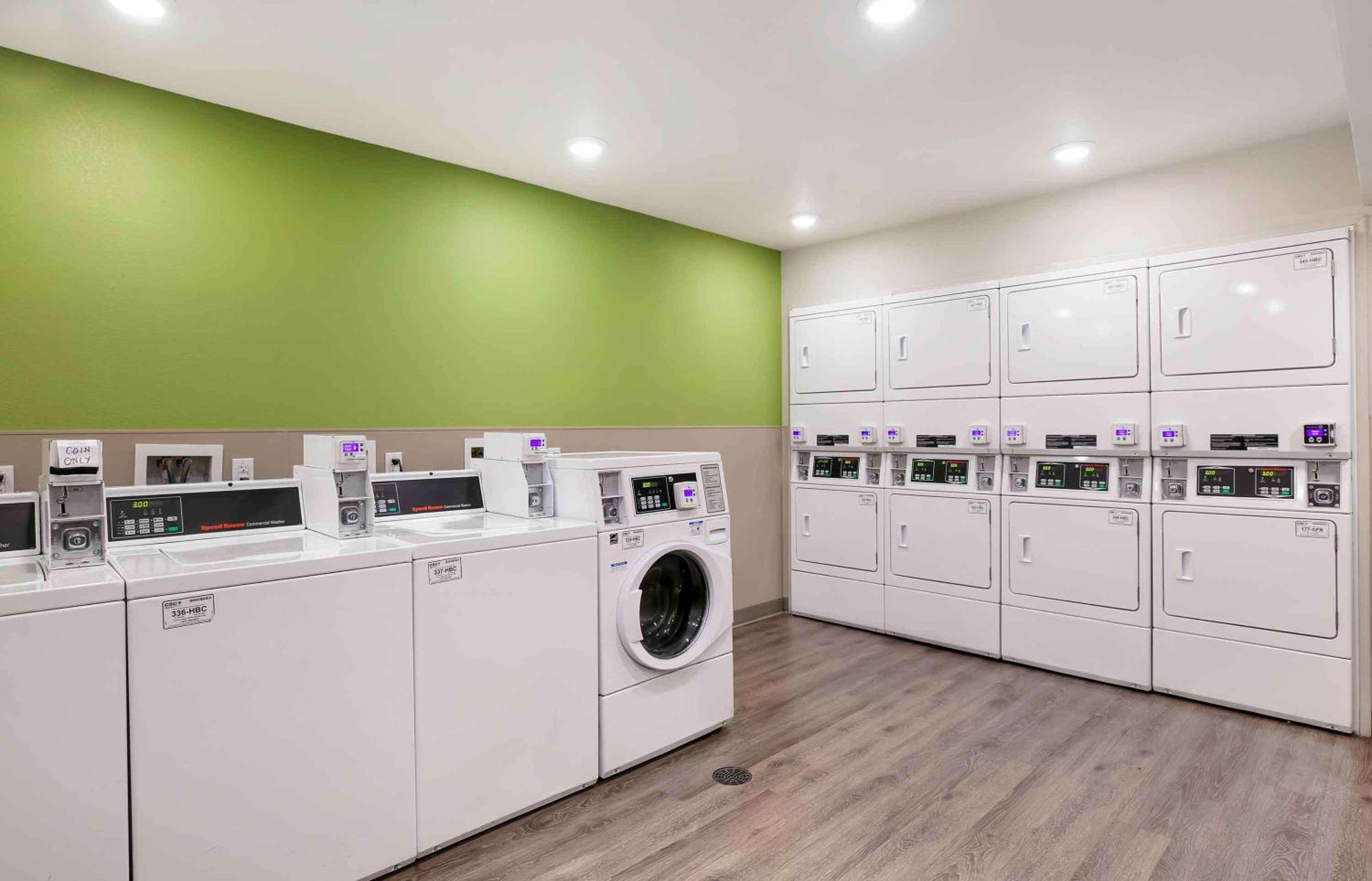 Extended Stay America Suites - Провиденс Экстерьер фото